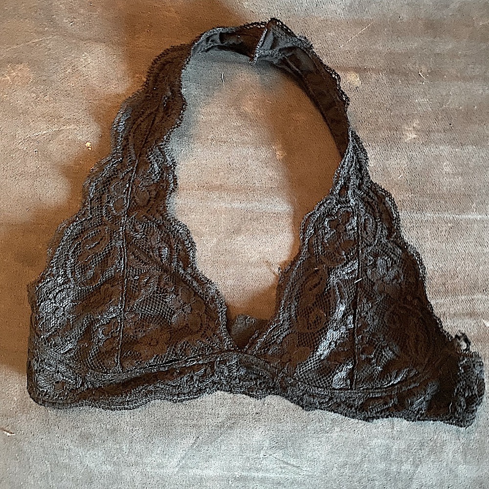 tillys bralette size L, NWT